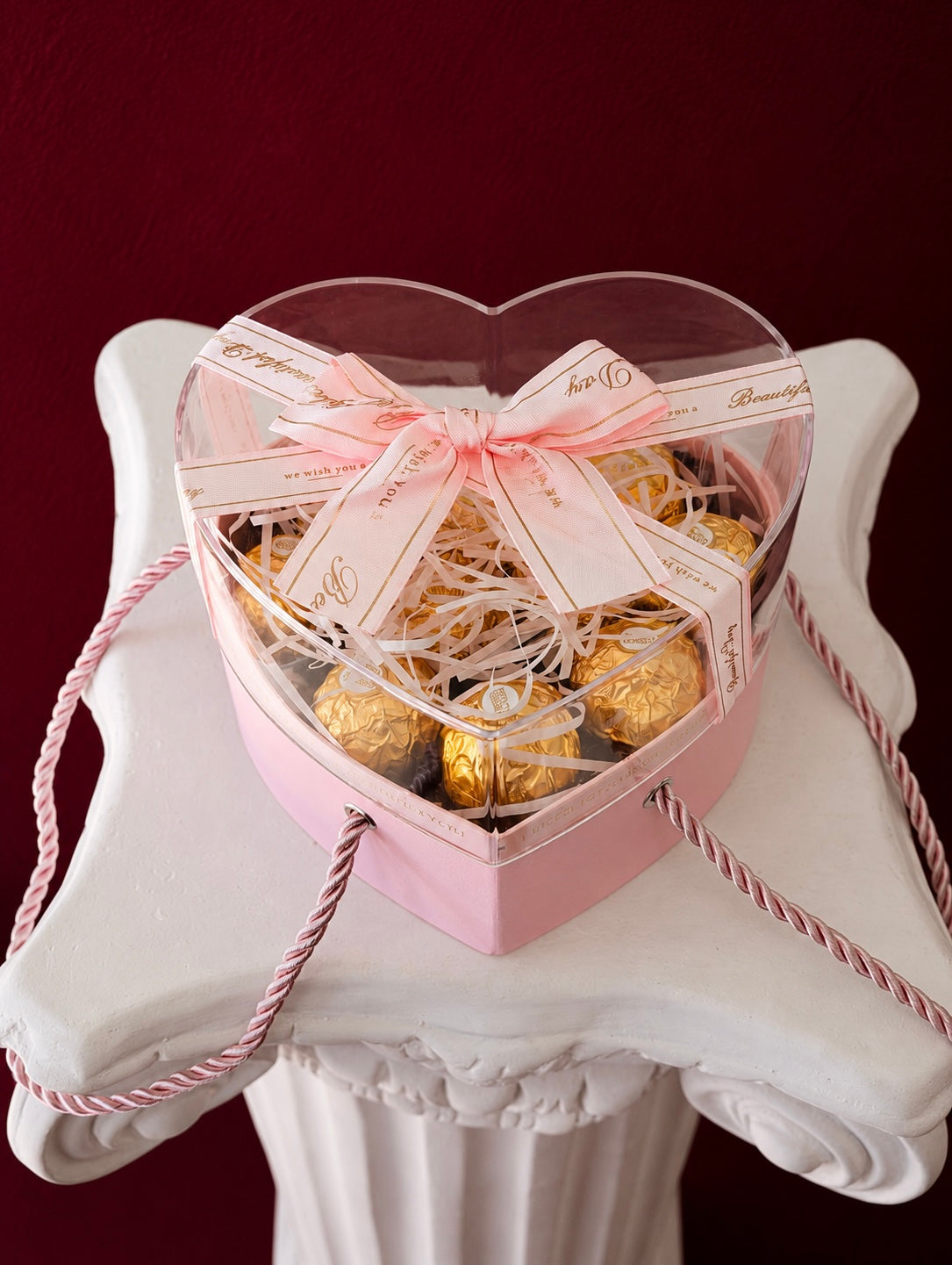 Pink Sweetheart Chocolate Gift Box Nostalgie Flowers