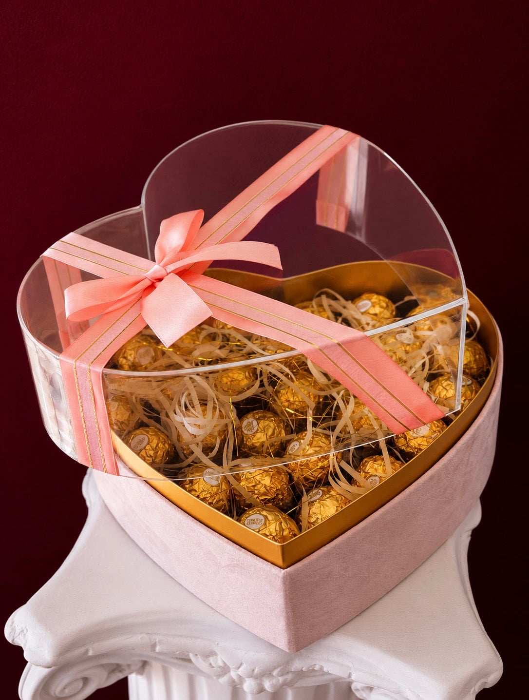 Blush Heart Chocolate Gift Box Nostalgie Flowers