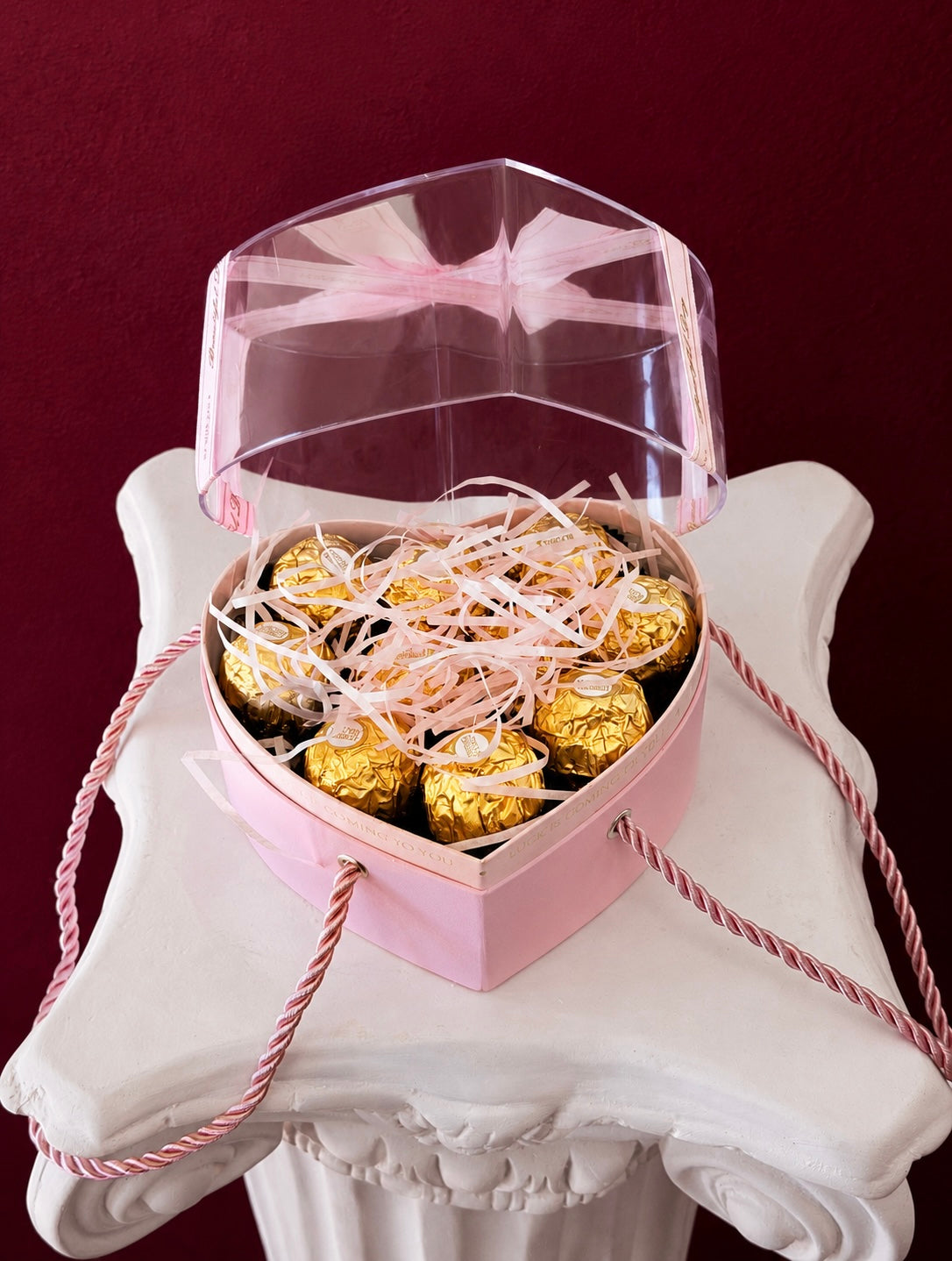 Pink Sweetheart Chocolate Gift Box Nostalgie Flowers