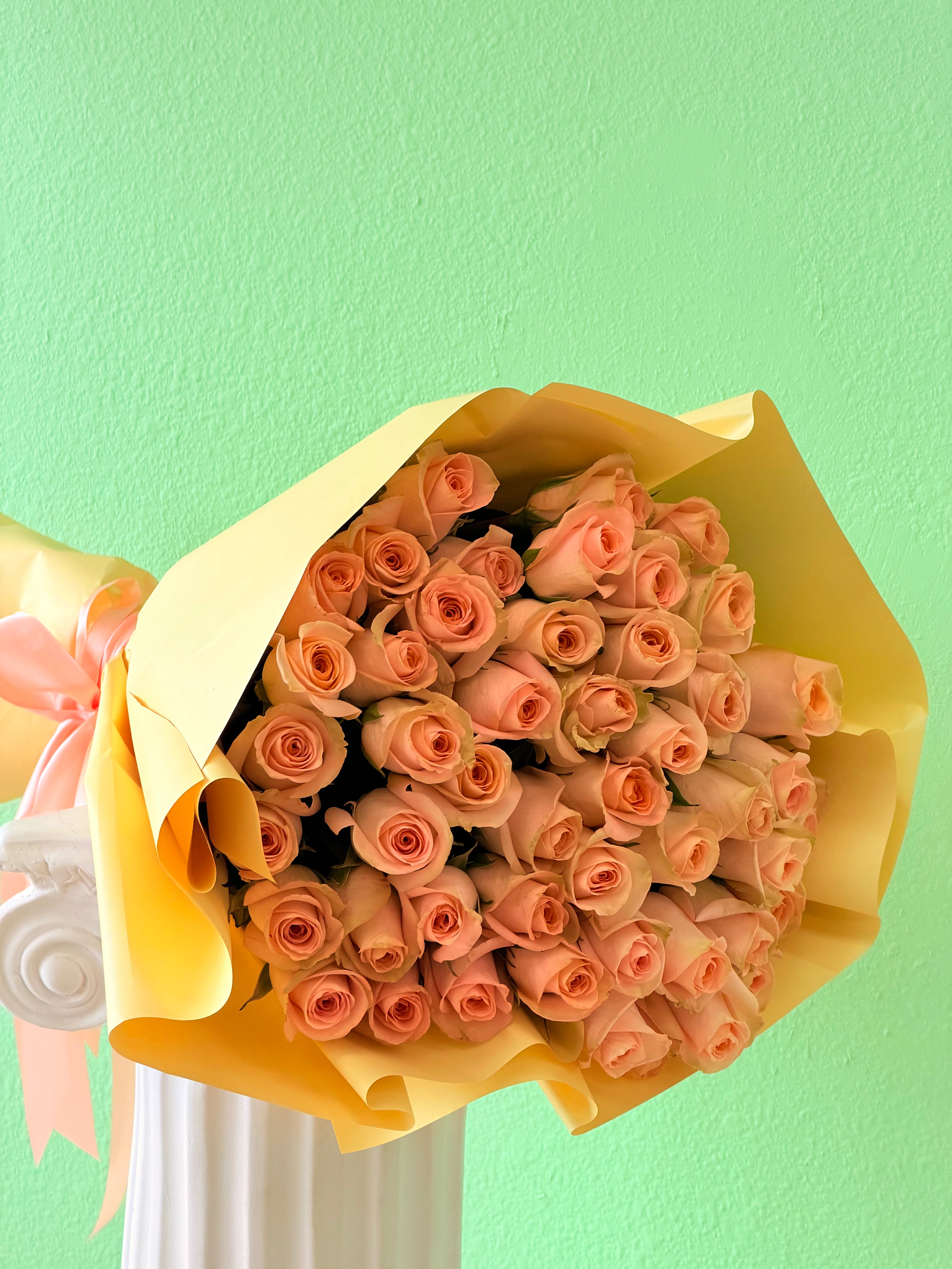 Golden Peach 50 Roses