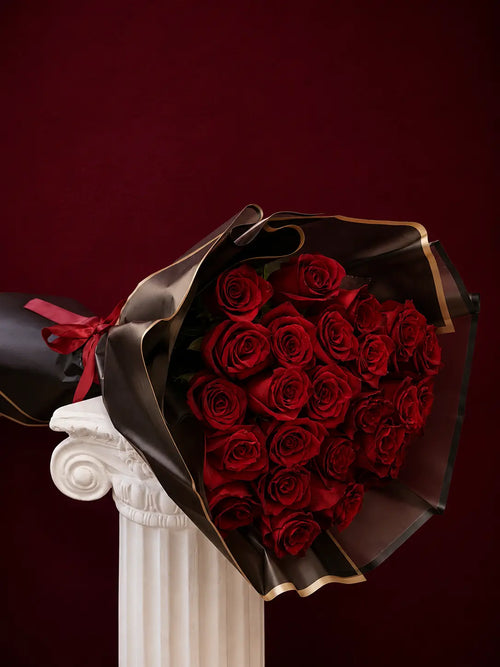 Velvet Rouge Roses Nostalgie flowers